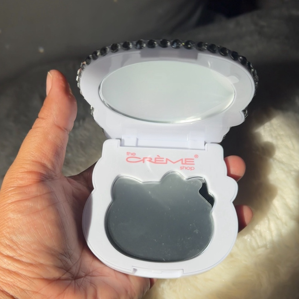 Hello Kitty face compact - Picture 4 of 4